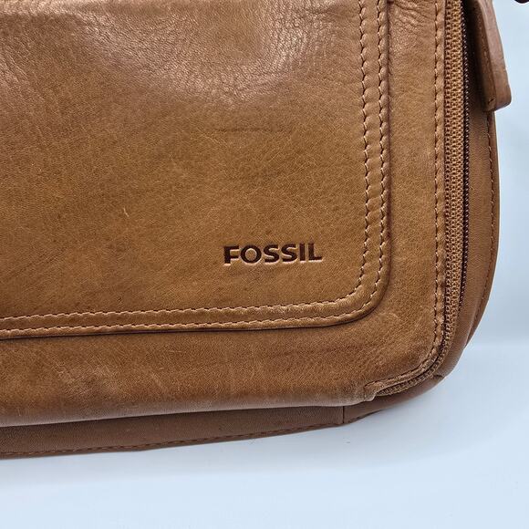 Fossil Leather Zip Around Crossbody Bag Purse - Picture 3 of 13
